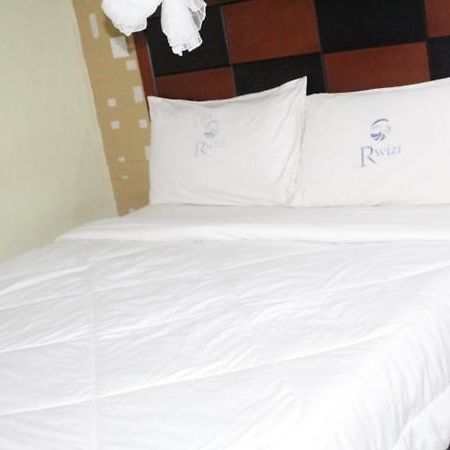 Rwizi View Hotel Mbarara Экстерьер фото