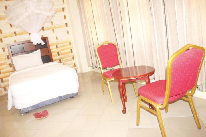 Rwizi View Hotel Mbarara Экстерьер фото