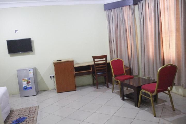 Rwizi View Hotel Mbarara Экстерьер фото